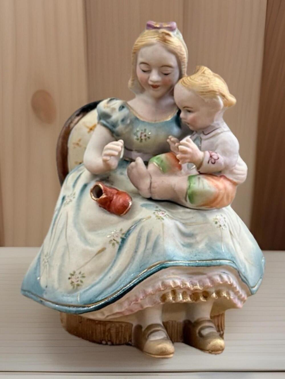 Vintage Collectible Figurine Porcelain Shafford China Japan 6" 1950s-1960s